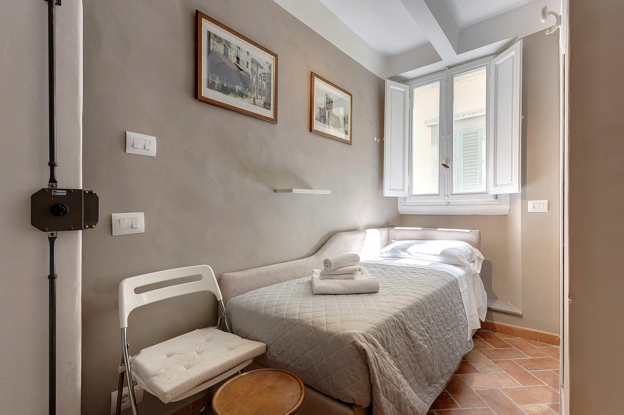 Risveglio In Piazza Santa Croce Apartamento